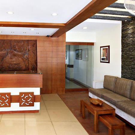 Century Grand Hotel Mananthavady Ngoại thất bức ảnh